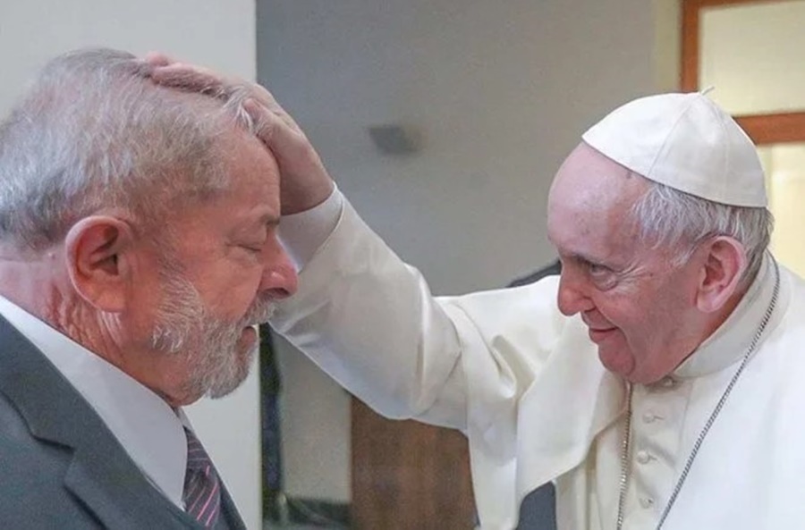 VATICANO: Papa Francisco diz que Lula foi condenado injustamente e elogia Dilma