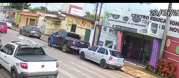 VEJA O MOMENTO: Vídeo mostra criminoso furtando arma de CAC na região Central 