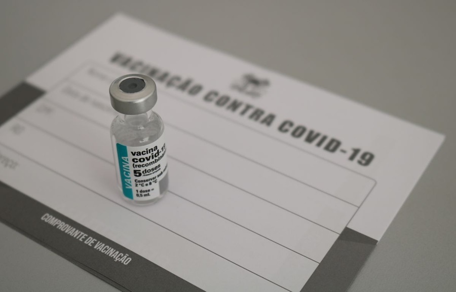 SEM CONTRAINDICAÇÃO: Fiocruz desmente fake news sobre vacina usada contra Covid-19